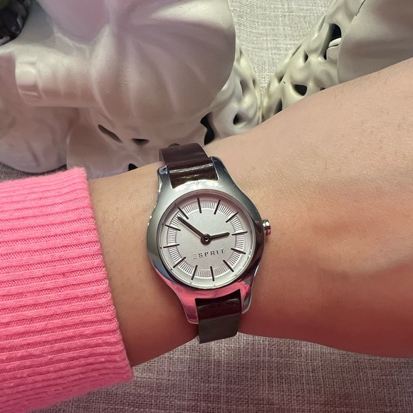 Authentic Esprit Women Leather Watch - Picture 2 of 12